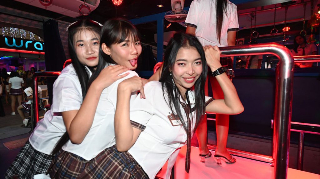 Picture of Dowel and two other bar girls from MJ Kitty Bar