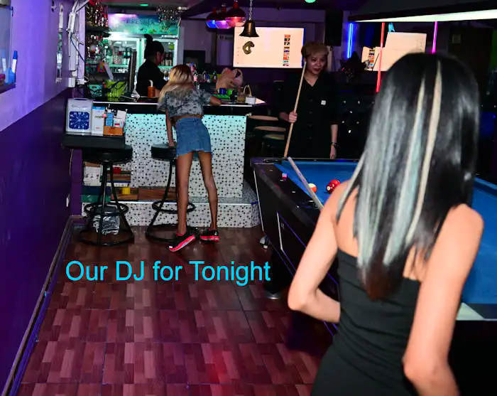 Crazy Fox DJ is Mali