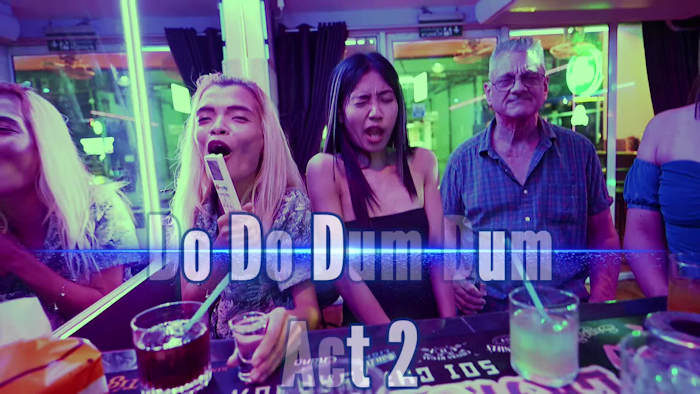 Video of Mali playing Crazy Fox DJ