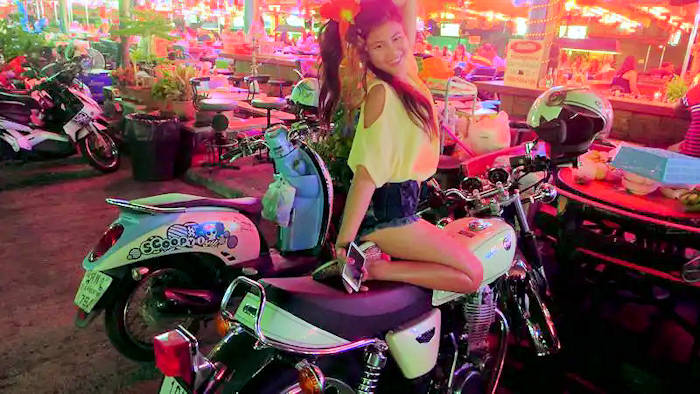 picture: picture of Kwan on Jack Corbett's Yamaha SR 400