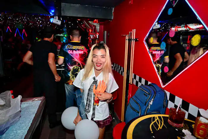 Mali at the Pit Stop Revisiting To the Lake