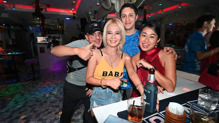 picture of Mimi and Nikky at Playpen Bar sharts our Soi Six Photo Showcase 