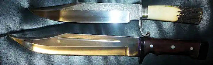 picture:  Of the Alamo bowie compared to the Mark Morrow Arkansas Fighting bowie 